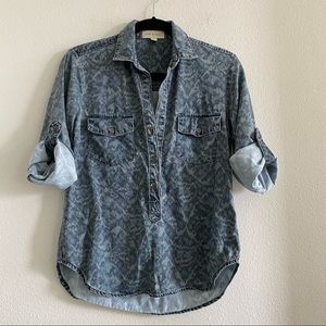 Cloth & Stone Chambray Blouse Size Small